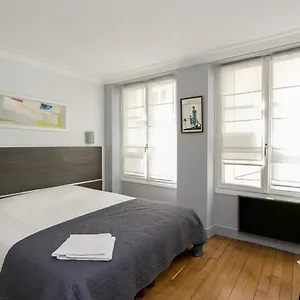 Sourdiere Louvre Vendome With Ac Apartment Paris